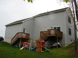 26 Sunrise Ave, Worcester, MA 01606