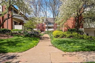 5567 Waterman Blvd Unit D, Saint Louis, MO 63112