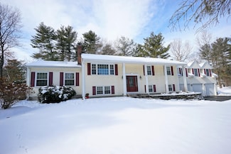 4 David Rd, Windham, NH 03087