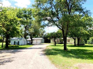6957 N Interurban Dr, Wichita, KS 67204