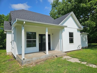 201 N College Ave, Marionville, MO 65705