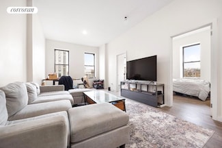 951 Wyckoff Ave Unit 3F, Ridgewood, NY 11385