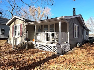 327 E Lake St, Marceline, MO 64658