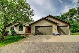 8824 Bittersweet Cir, Pequot Lakes, MN 56472