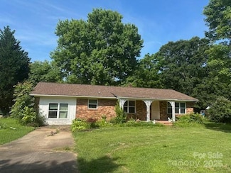 1421 N Post Rd, Shelby, NC 28150