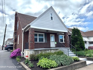 935 Grant St, Hazleton, PA 18201