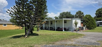 1583 NE Parkgate Dr, Kissimmee, FL 34746