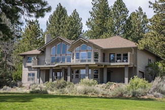 2916 NW Fairway Heights Dr, Bend, OR 97703
