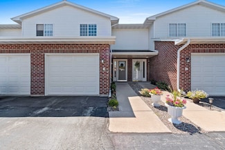 1907 Riverside Dr Unit E, Suamico, WI 54313
