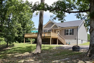 746 Nels Adams Rd, Dickson, TN 37055