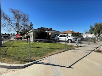 901 Wilson Ave, Bakersfield, CA 93308