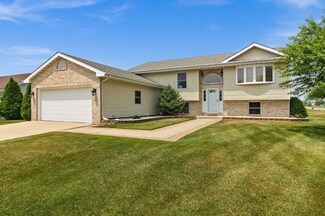 6100 W 136th Ave, Cedar Lake, IN 46303