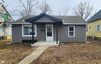 208 N Oak St, Crawfordsville, IN 47933