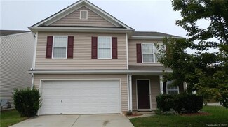 5104 Fernhill Dr, Charlotte, NC 28217