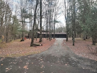 2542 Miliddy Ln, Camden, NY 13316