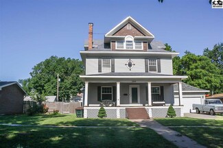 309 S Pine St, Pratt, KS 67124