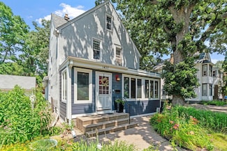1437 Como Ave, Saint Paul, MN 55108