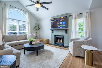 18 Huntcliff Dr, Cartersville, GA 30121