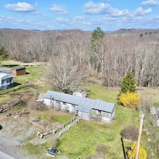 1405 Old Athens Rd, Princeton, WV 24739