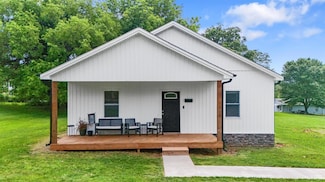 316 E Franklin St, Bedford, VA 24523