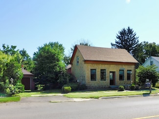 309 W Lena St, Lena, IL 61048