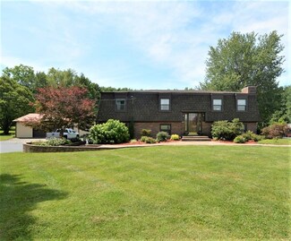 1299 Maple Grove Rd, Boonville, IN 47601
