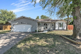 20 Harris Dr, Rose Hill, KS 67133
