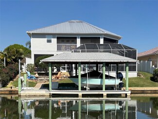 8 Cedarwood Ct, Palm Coast, FL 32137