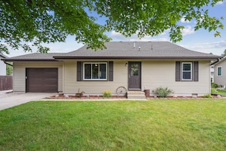 301 Maple Ave, Nevada, IA 50201