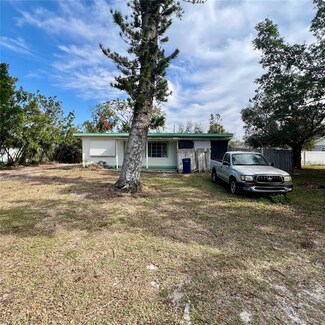 1011 66th St NW, Bradenton, FL 34209