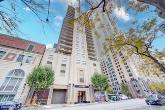635 N Dearborn St Unit 1403, Chicago, IL 60654