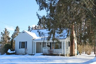 51 Thayer Rd, Greenfield, MA 01301