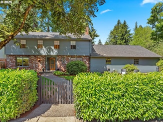 1209 Lake Garden Ct, Lake Oswego, OR 97034