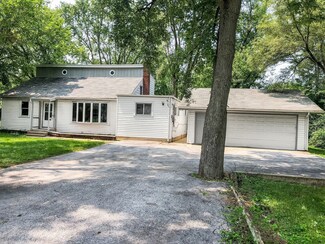 18004 Sacramento Ave, Homewood, IL 60430
