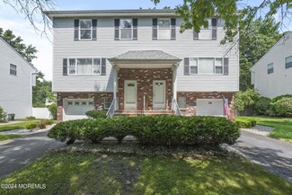 34 Lone Star Ln, Manalapan, NJ 07726