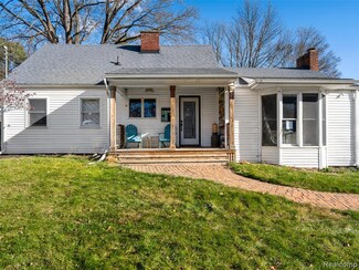 120 Boman St, Flushing, MI 48433