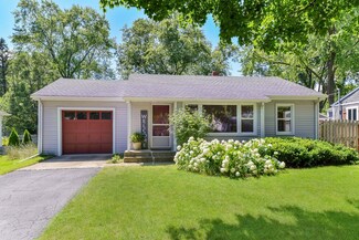 1409 S 6th St, Saint Charles, IL 60174