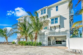 2500 Gulf Dr N, Bradenton Beach, FL 34217