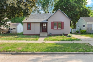 1356 Grignon St, Green Bay, WI 54301