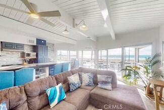 2214 W Oceanfront Unit B, Newport Beach, CA 92663