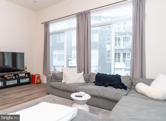 1115 N American St Unit 4, Philadelphia, PA 19123