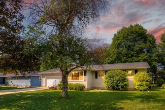 1411 Dogwood Ave N, Glencoe, MN 55336