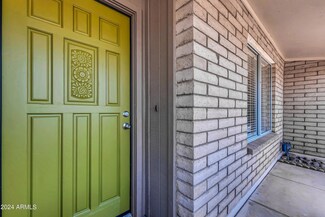 914 W Loughlin Dr, Chandler, AZ 85225