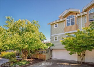 2117 W Ruffner St, Seattle, WA 98199