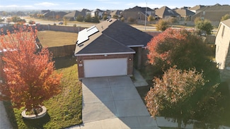 8101 Kurgan Trail, Fort Worth, TX 76131