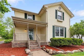315 W Main St, Canfield, OH 44406
