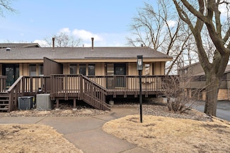 223 Birnamwood Dr, Burnsville, MN 55337