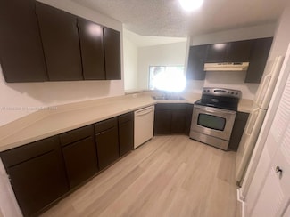 3465 NW 44th St Unit 204, Lauderdale Lakes, FL 33309