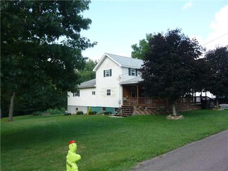 450 Lower Whites Creek Rd, Addison, PA 15411