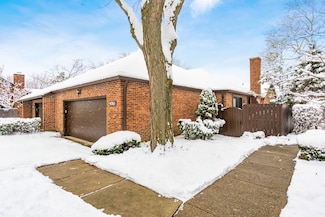 4765 Coach Rd, Columbus, OH 43220